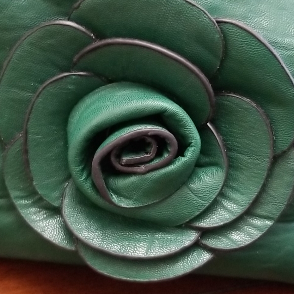 😻 GREEN CROSSBODY BAG - Picture 2 of 8